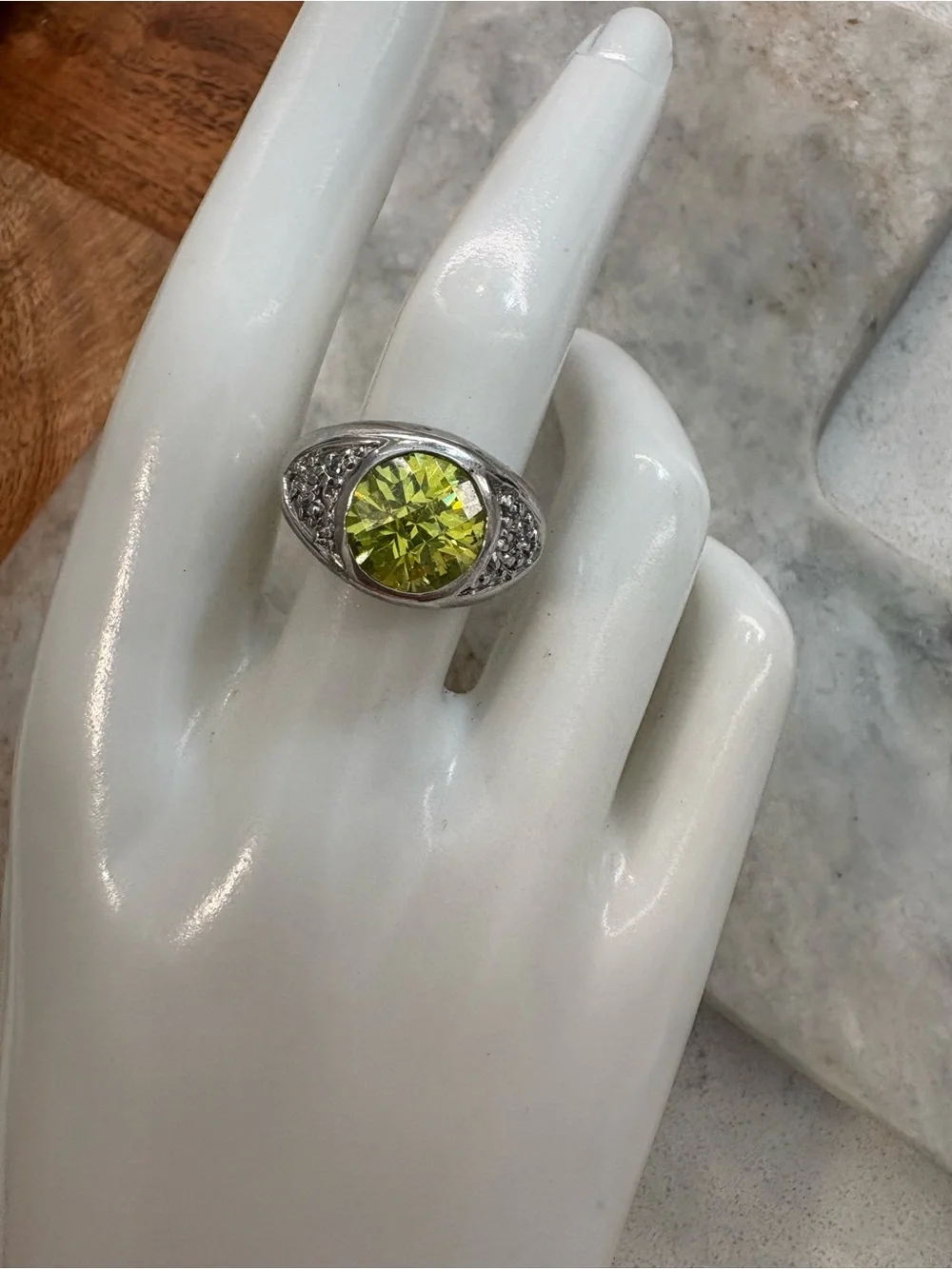 Vintage Gold Plated Ring with Lime Green Gemstone - Size 7.75